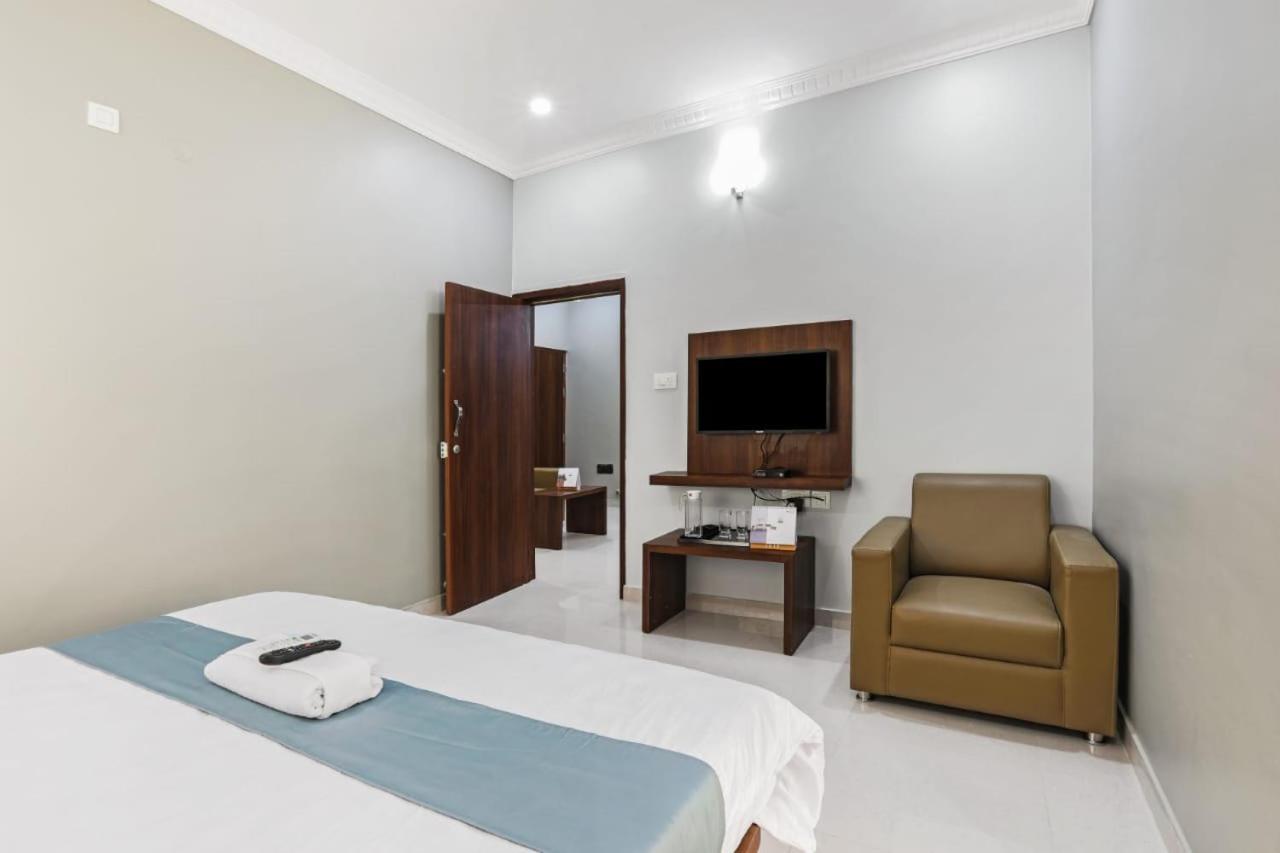 Hotel Gateway Suites Bangalore Airport Yelahanka Bagian luar foto
