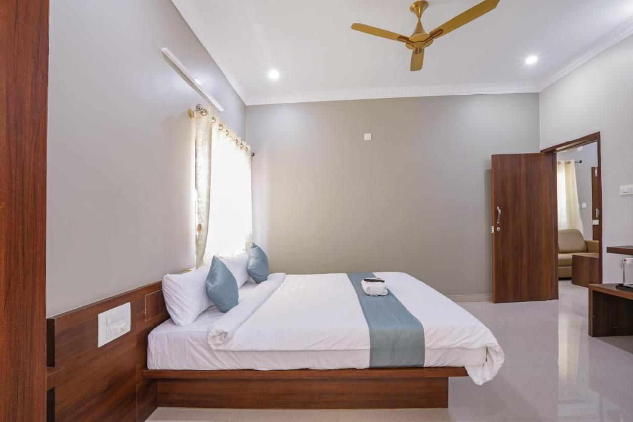 Hotel Gateway Suites Bangalore Airport Yelahanka Bagian luar foto